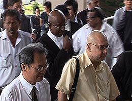 raja petra court case 060508 02