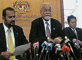 12th malaysia parliament king officiate 290408 karpal singh pc