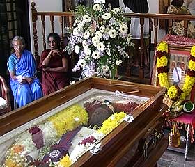 mg pandithan funeral 300408 02