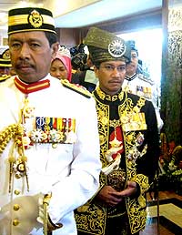 12th malaysia parliament king officiating 290408 06