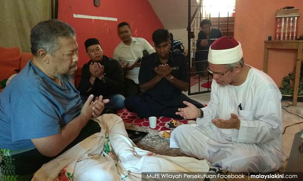 Mufti ziarah, doakan Bob Lokman