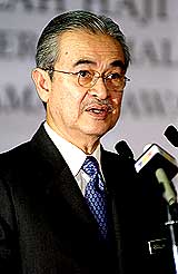 abdullah ahmad badawi pm mihas halal convention 080508 01