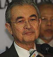 abdullah ahmad badawi pm mihas halal convention 080508 04