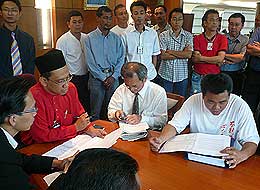 selangor state bandar mahkota cheras petition 090508 04