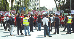 burmese referendum protest 100508 police