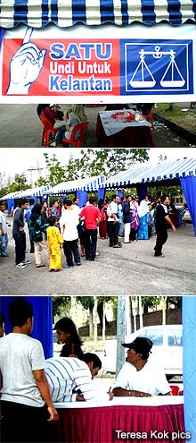 bn give money to kelantan voters 140508 sequence