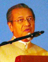 mahathir at book launch 150508 01