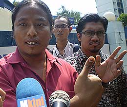 bersih police report indelible ink 220508 03