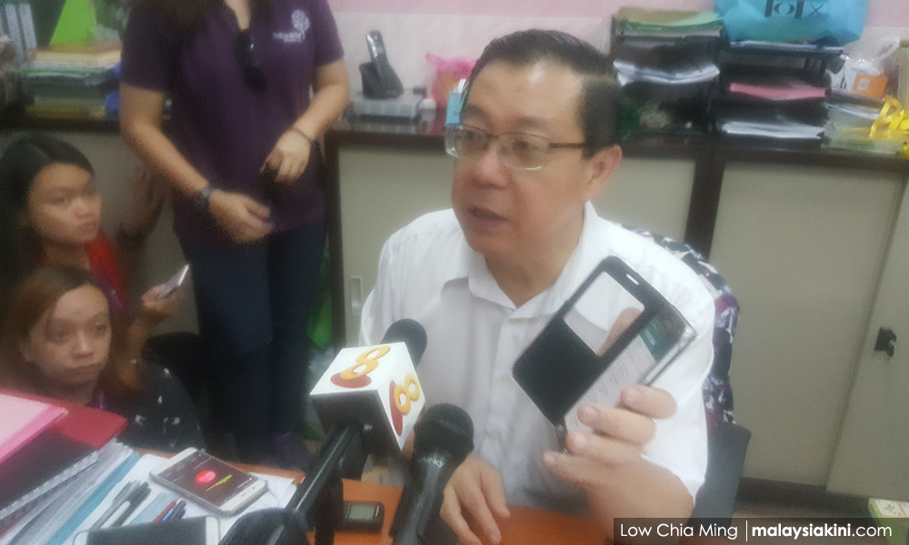 MCMC probing scam calls flooding Harapan, BN leaders'  phones