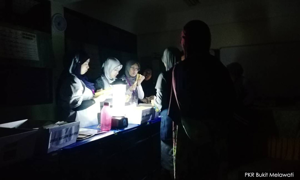 Kiraan undi DUN Bukit Malawati dalam gelap