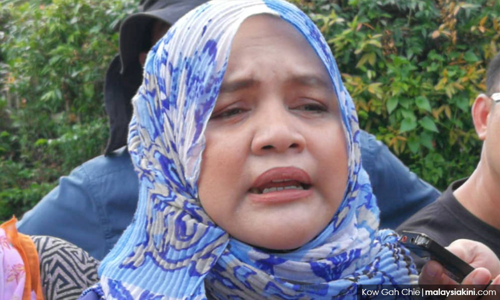 Supporter unfazed over confiscation as Najib is well-off