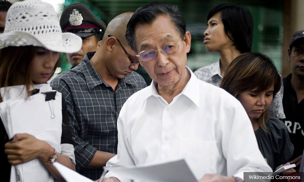 Supporters urge ex-Thai PM to ‘do a Mahathir’