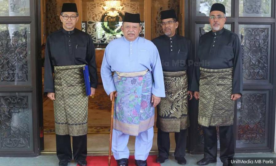 Malaysiakini Ngeh Raja Of Perlis Should Follow Agong S Lead In Handling Mb Crisis