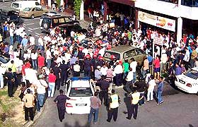 kuching satok petrol price hike demo 050608 03