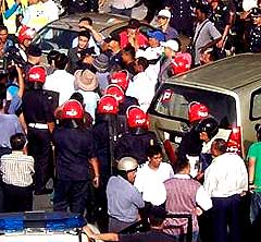 kuching satok petrol price hike demo 050608 01