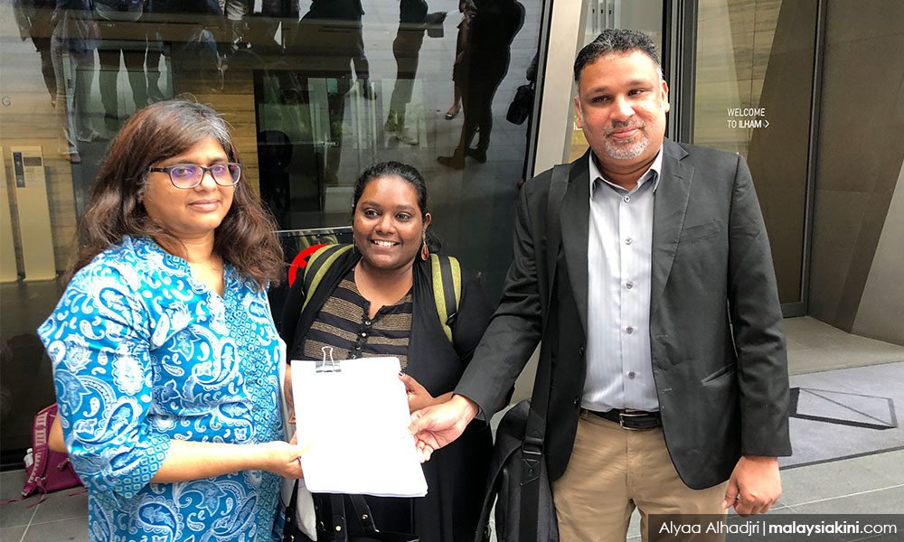 Gov't urged to withdraw need for official media accreditation
