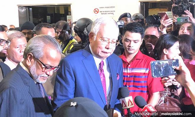 Media sosial jadi tumpuan netizen ikuti kes Najib