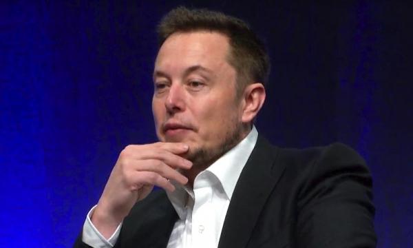 Tesla shares fall after CEO Musk's verbal abuse of British diver