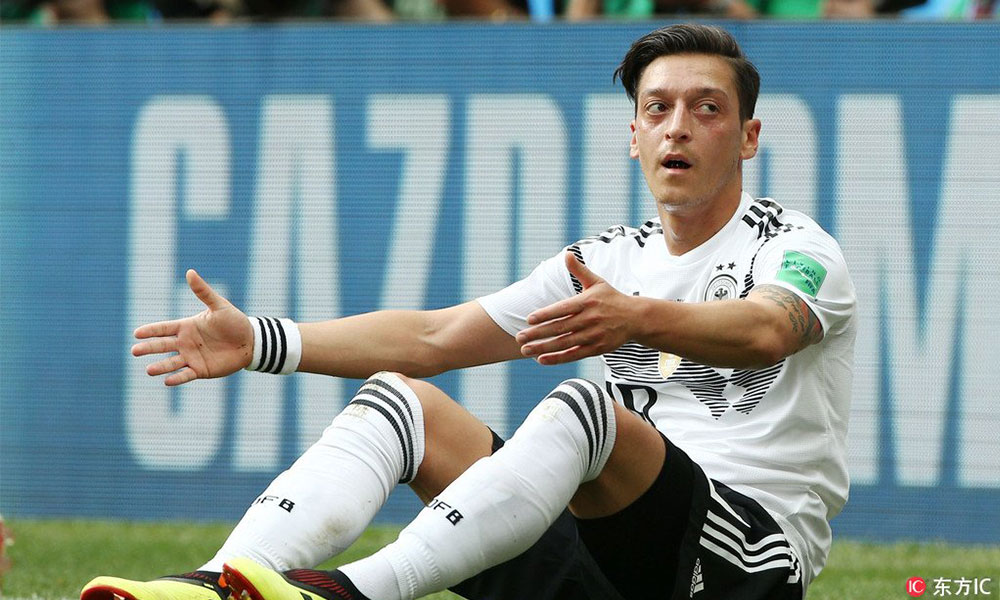 Ozil quits German national side citing racism over Turkish heritage