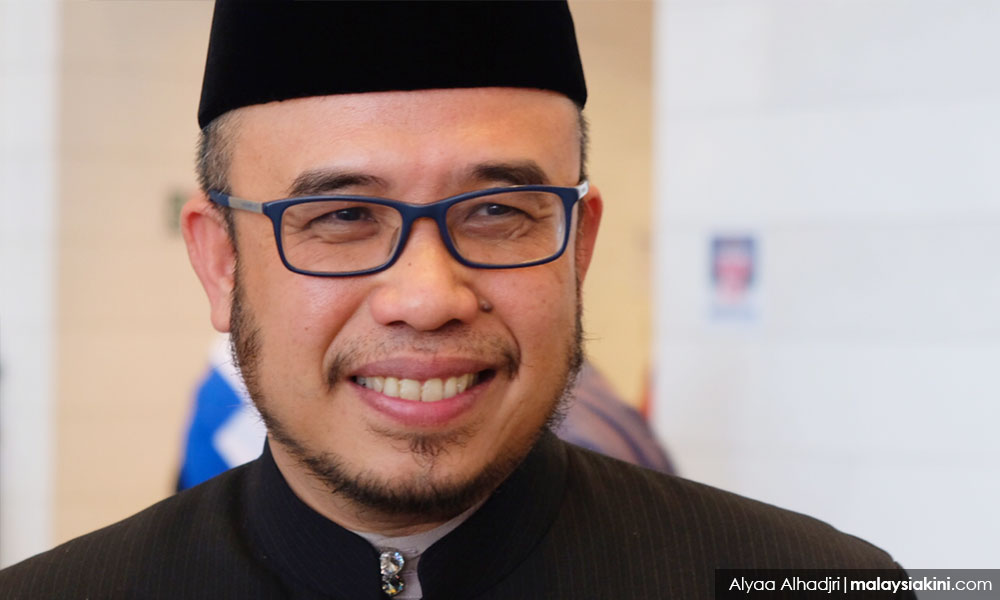 Who S The Deaf One Perlis Mufti Tells Dr M To Listen To Muslims Fears