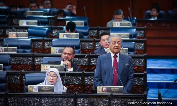 Kuasa Agong Tidak Akan Dikembalikan Mahathir