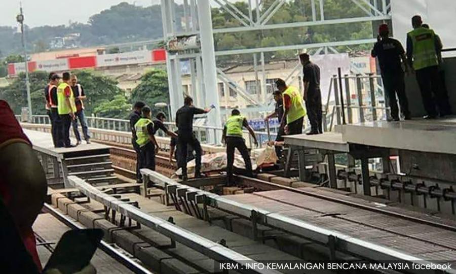 Malaysiakini Man Walked 30m On Lrt Track Before Fatal Hit By Train