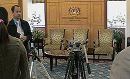 journalist media barred from parliament lobby area 240608 03