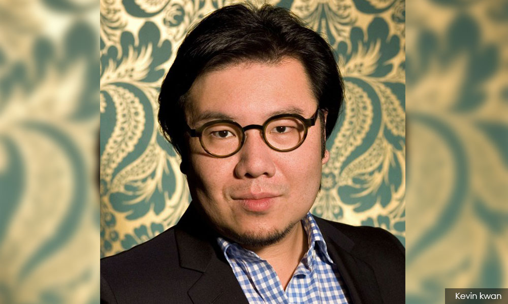 Penulis novel Crazy Rich Asians ingkar khidmat negara S'pura