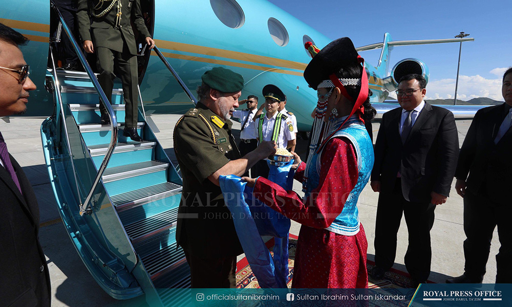Sultan Johor melawat Mongolia