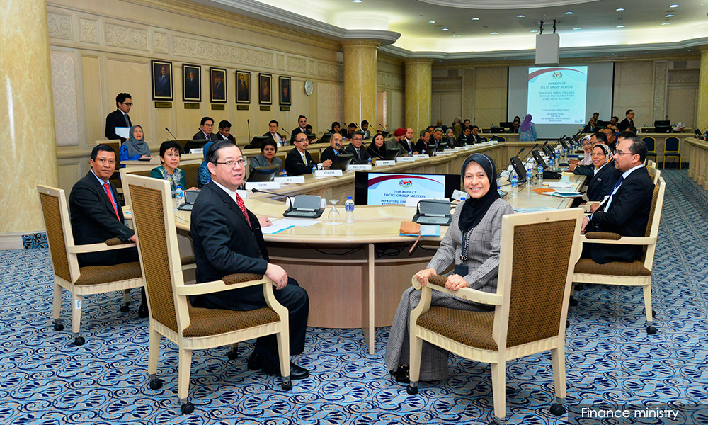 Malaysia prepares austerity budget amid strains on fiscal deficit