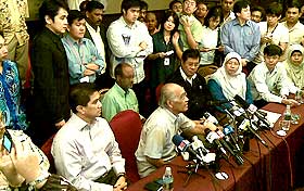 wan azizah pc on anwar sodomy saiful bukhari azlan allegations 290608 06