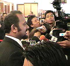 gobind singh deo and pakatan mp walkout of parliament 300608 06