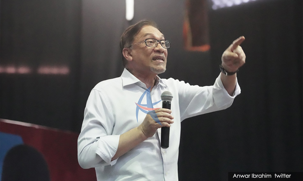 Anwar tidak bimbang Isa Samad bertanding di PD