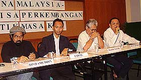 kim quek new book where to malaysia forum 100708 02