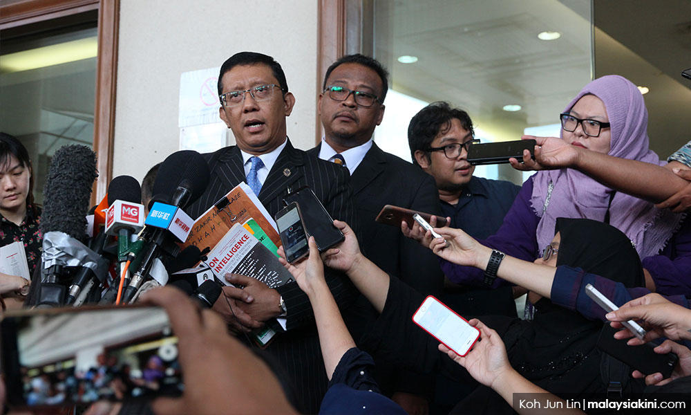 46 dokumen termasuk surat lantikan Hasanah sebagai KP diserah kepada