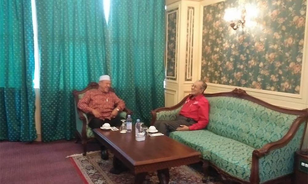 MB: Kelantan minta pandangan Dr M bangunkan negeri