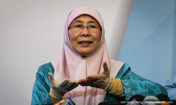 Wan Azizah has abdicated her responsibility towards infants