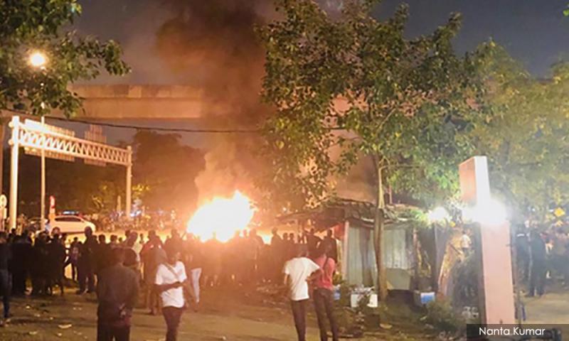 Were the Seafield temple riots about race?