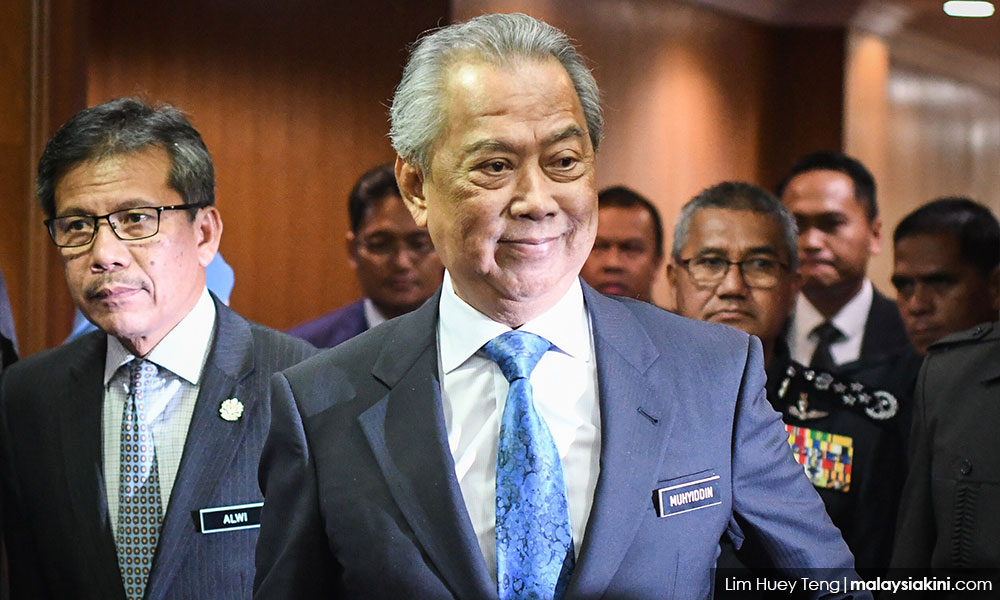 Lebih molek zahirkan kesyukuran di masjid, kata Muhyiddin