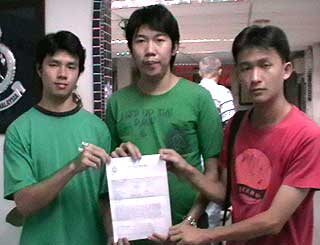 um chinese students lodge police report 290708