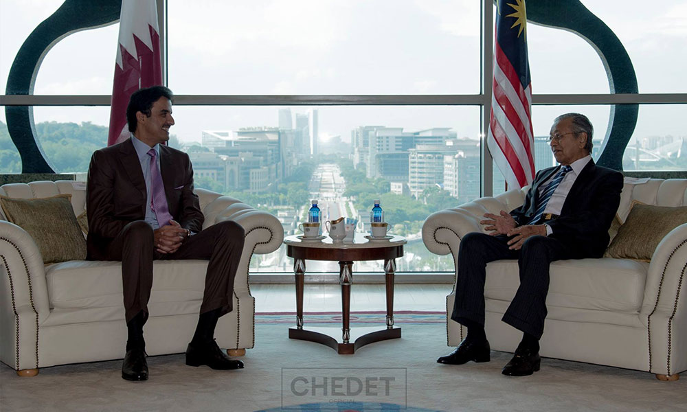 Dr M, Emir Qatar rasmi arca perangi rasuah