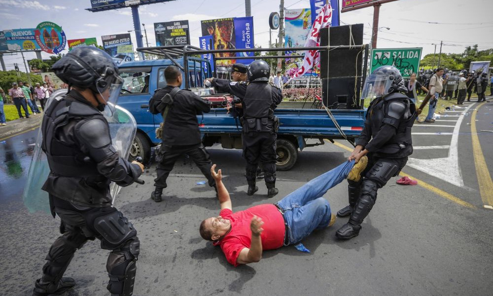 Nicaragua police beat journalists in crackdown on free press