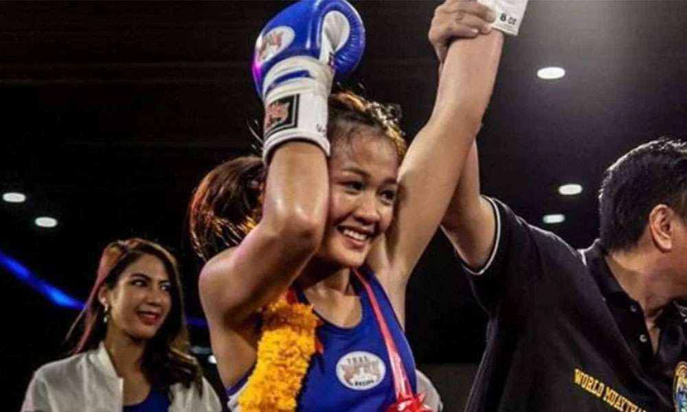 Juara dunia Muay Thai kaku tergantung