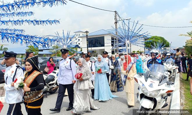 Cops tie the knot