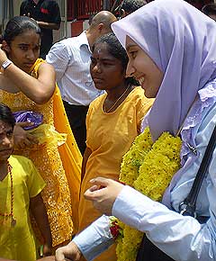 nurul izzah hindu temple in bangsar utama visit 040808 02