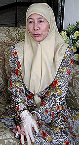 wan azizah interview about her resignation as mp for permatang pauh 010808 03