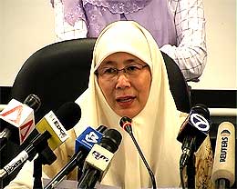wan azizah resign permatang pauh by election for anwar 310708 04