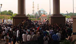 anwar ibrahim sodomy allegation saiful bukhari azlan first day in court 070808 12