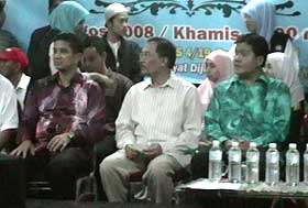 anwar ibrahim ceramah in kampung medan taman medan 080808 01