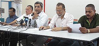 pkr penang media briefing 120808 02